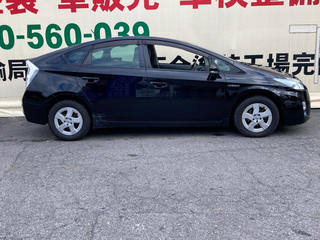 プリウス Ｓ　ナビ・スマートキー・ＥＴＣ・エアコン・パワステ・パワーウィンドウ・運転席エアバック・助手席エアバック・ドラレコ（4枚目）