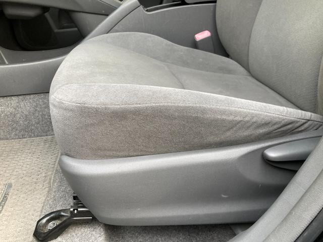 プリウス Ｓ　ナビ・スマートキー・ＥＴＣ・エアコン・パワステ・パワーウィンドウ・運転席エアバック・助手席エアバック・ドラレコ（41枚目）