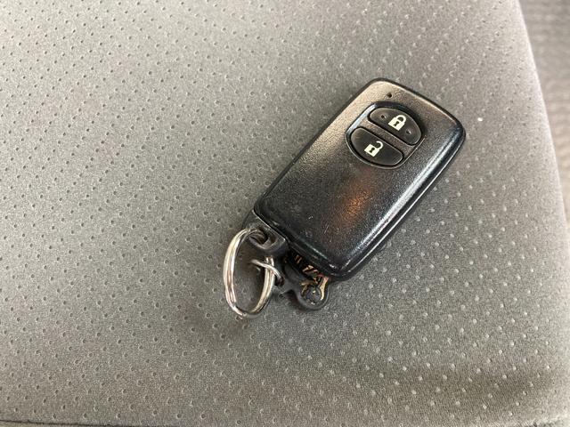 プリウス Ｓ　ナビ・スマートキー・ＥＴＣ・エアコン・パワステ・パワーウィンドウ・運転席エアバック・助手席エアバック・ドラレコ（45枚目）