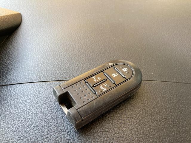 タンク カスタムＧ　スマートキー・ナビ・ＴＶ・ＤＶＤ・ＥＴＣ・バックカメラ・両側電動ドア・運転席エアバック・助手席エアバック・エアコン・パワステ・パワーウィンドウ（33枚目）
