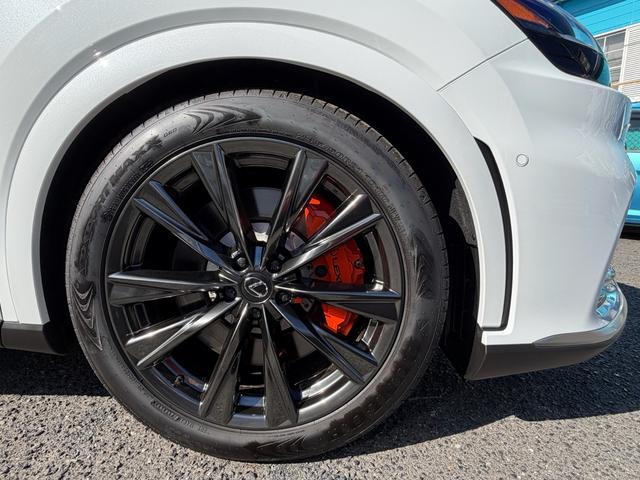 ＲＸ ＲＸ３５０　Ｆスポーツ　改モデル　パノラマルーフ　デジタルインナーミラー　オレンジキャリパー内装レッド　１４型コネクトナビ（7枚目）