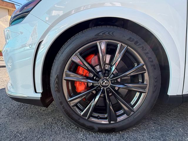 ＲＸ ＲＸ３５０　Ｆスポーツ　改モデル　パノラマルーフ　デジタルインナーミラー　オレンジキャリパー内装レッド　１４型コネクトナビ（9枚目）