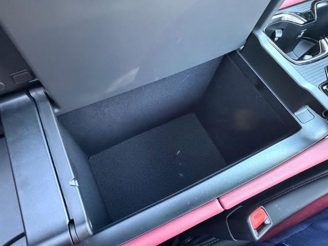 ＲＸ ＲＸ３５０　Ｆスポーツ　改モデル　パノラマルーフ　デジタルインナーミラー　オレンジキャリパー内装レッド　１４型コネクトナビ（16枚目）