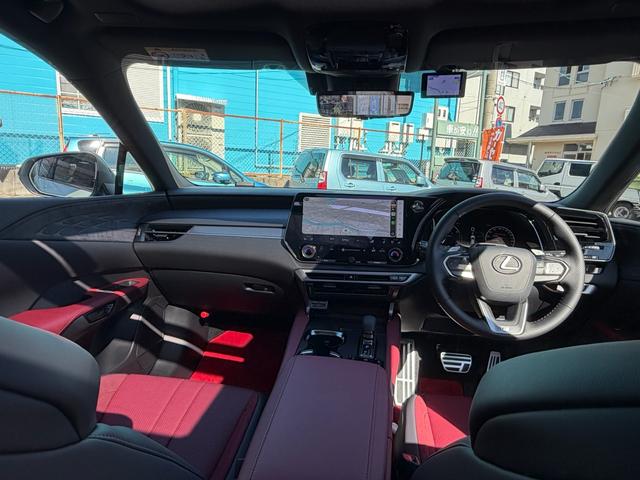 ＲＸ ＲＸ３５０　Ｆスポーツ　改モデル　パノラマルーフ　デジタルインナーミラー　オレンジキャリパー内装レッド　１４型コネクトナビ（17枚目）