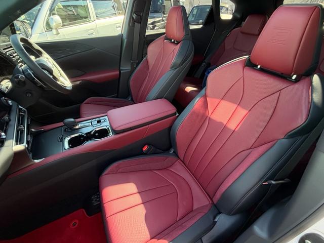 ＲＸ ＲＸ３５０　Ｆスポーツ　改モデル　パノラマルーフ　デジタルインナーミラー　オレンジキャリパー内装レッド　１４型コネクトナビ（28枚目）