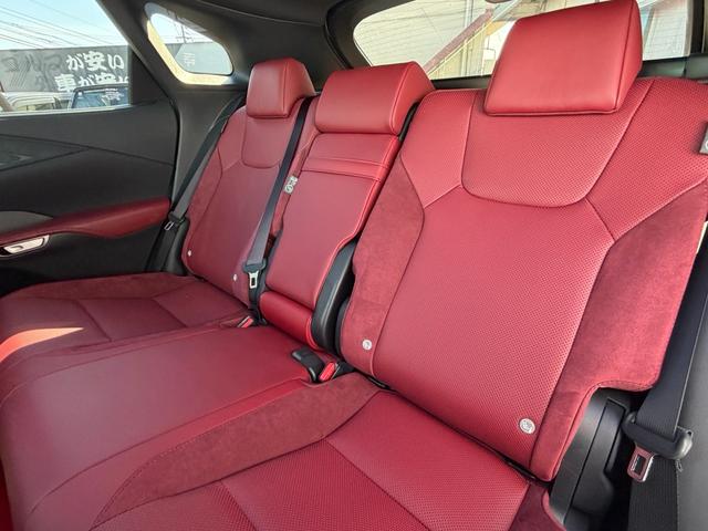 ＲＸ ＲＸ３５０　Ｆスポーツ　改モデル　パノラマルーフ　デジタルインナーミラー　オレンジキャリパー内装レッド　１４型コネクトナビ（29枚目）