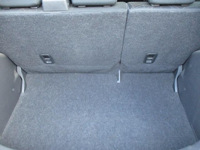 デミオ 13-スカイアクティブ ETC アルミホイール キーレスエントリー アイドリングストップ 電動格納ミラー CVT 衝突安全ボディ ABS ESC CD エアコン パワーステアリング パワーウィンドウ(19枚目)