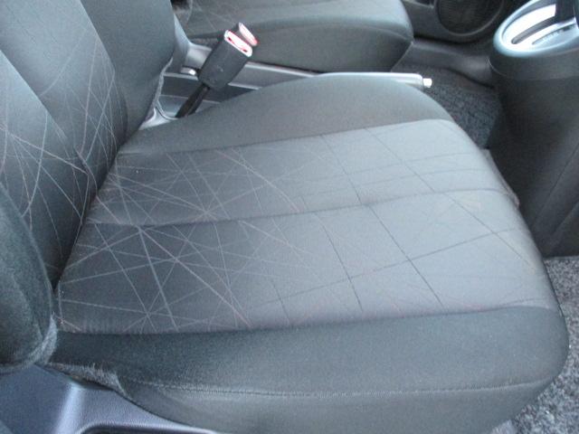 デミオ 13-スカイアクティブ ETC アルミホイール キーレスエントリー アイドリングストップ 電動格納ミラー CVT 衝突安全ボディ ABS ESC CD エアコン パワーステアリング パワーウィンドウ(22枚目)