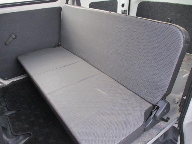 ハイゼットカーゴ スペシャルクリーン　ＡＴ　衝突被害軽減システム　ＥＴＣ　ナビ　両側スライドドア　アイドリングストップ　オートマチックハイビーム　ＥＳＣ　エアコン　運転席エアバッグ　助手席エアバッグ（10枚目）