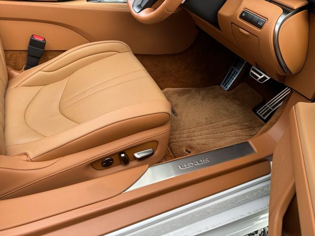 ＬＣ ＬＣ５００　コンバーチブル　モデリスタスポイラー　可変バルブマフラー（27枚目）