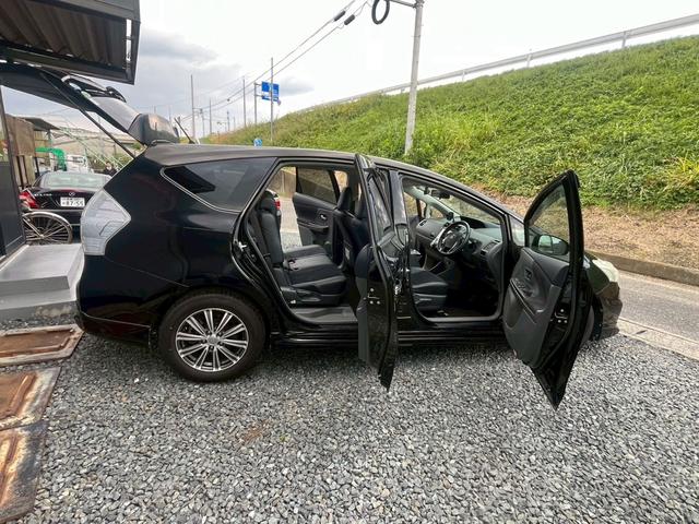 プリウスアルファ G チューン ブラック モデリスタエアロ アルパイン9インチ バックカメラ ドラレコ LEDライト クルコン ETC(12枚目)