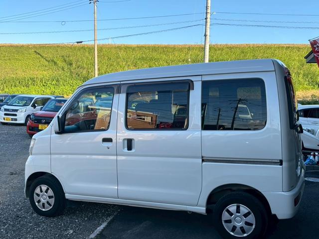 ハイゼットカーゴ クルーズ　５ＭＴ　外オーディオ　キーレス（4枚目）