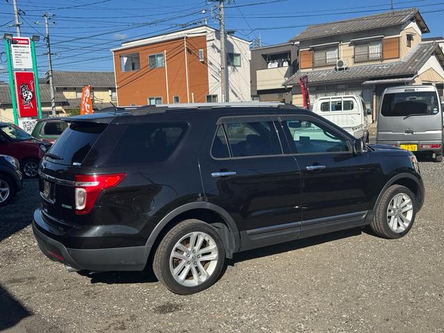 エクスプローラー リミテッド エコブースト ストラーダナビ 地デジ サンルーフ 黒革(4枚目)