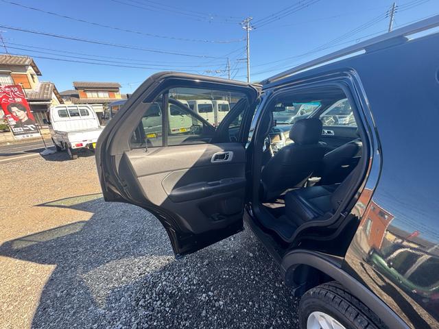 エクスプローラー リミテッド エコブースト ストラーダナビ 地デジ サンルーフ 黒革(26枚目)