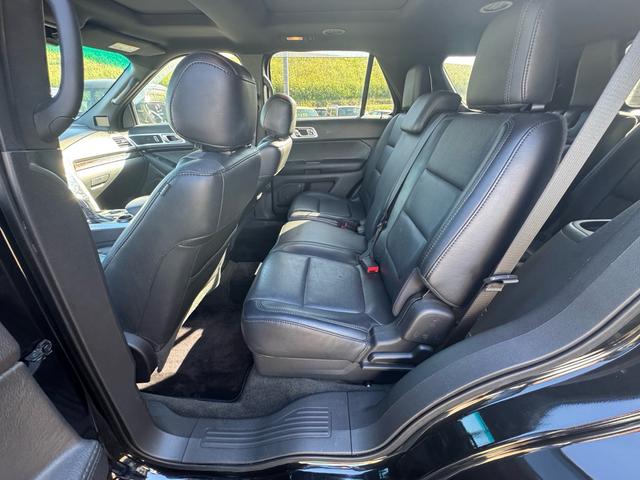 エクスプローラー リミテッド エコブースト ストラーダナビ 地デジ サンルーフ 黒革(28枚目)