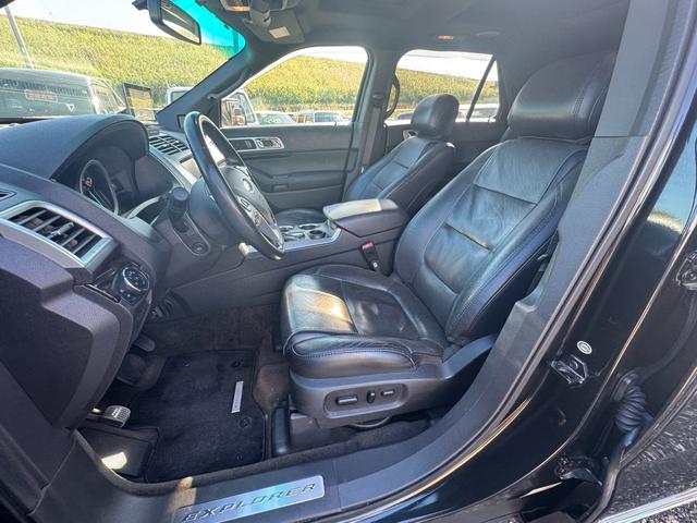 エクスプローラー リミテッド エコブースト ストラーダナビ 地デジ サンルーフ 黒革(33枚目)