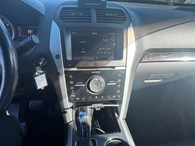 エクスプローラー リミテッド エコブースト ストラーダナビ 地デジ サンルーフ 黒革(39枚目)