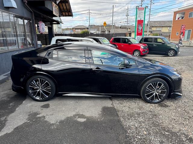 プリウス Ｚ　モデリスタ　ＬＥＤ　保証付　ＴＶキット　インテリアイルミネーション　パノラミックビュー　パワーバックドア（7枚目）