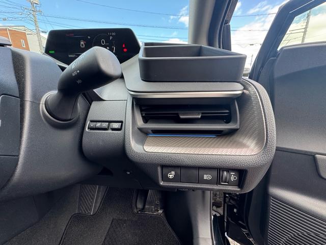 プリウス Ｚ　モデリスタ　ＬＥＤ　保証付　ＴＶキット　インテリアイルミネーション　パノラミックビュー　パワーバックドア（43枚目）