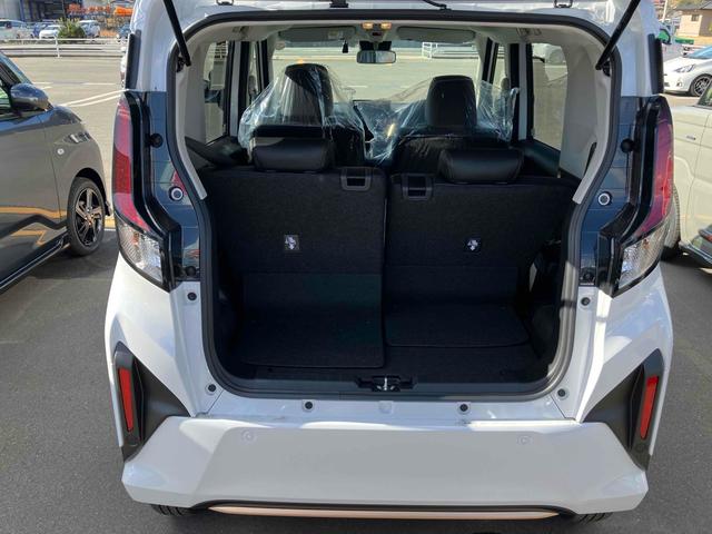 ムーヴ Ｇ　届出済未使用車・禁煙車・　ドライブレコーダー　全周囲カメラ　両側スライド・片側電動　ＴＶ　クリアランスソナー　レーンアシスト　パークアシスト　衝突被害軽減システム　ＬＥＤヘッドランプ　スマートキー　アイドリングストップ（23枚目）