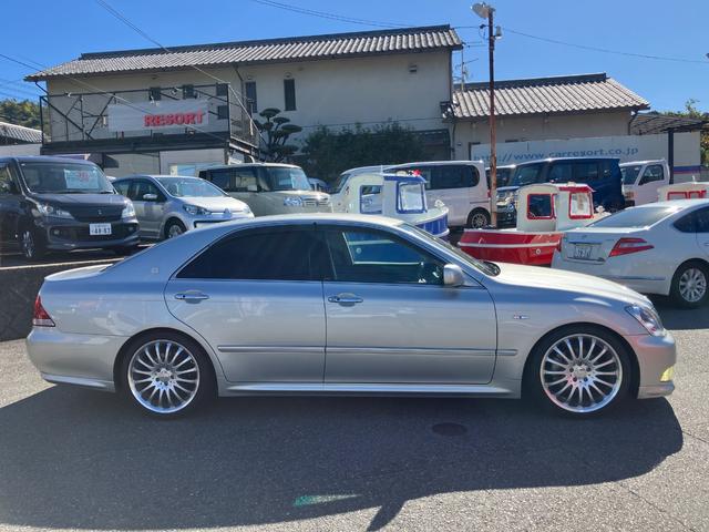 クラウン アスリート カールソン19インチアルミ 純正ナビ バックカメラ ETC スマートキー クルーズコントロール オートライト パワーシート オートエアコン(14枚目)