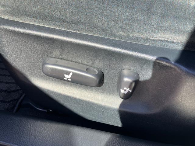 クラウン アスリート カールソン19インチアルミ 純正ナビ バックカメラ ETC スマートキー クルーズコントロール オートライト パワーシート オートエアコン(22枚目)