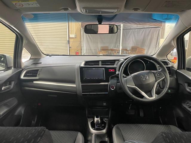 Lパッケージ 禁煙車 ストラーダナビ ワンセグTV ETC LEDヘッドライト クルーズコントロール 本革巻きステアリング 取扱説明書 メンテナンスノート スペアキー(18枚目)