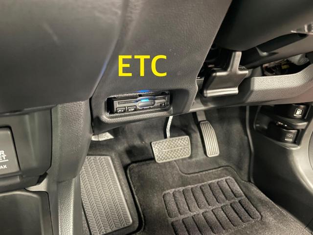 Lパッケージ 禁煙車 ストラーダナビ ワンセグTV ETC LEDヘッドライト クルーズコントロール 本革巻きステアリング 取扱説明書 メンテナンスノート スペアキー(22枚目)