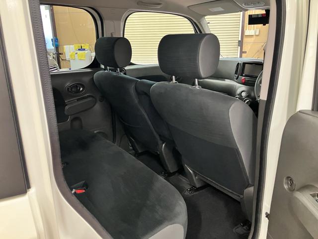 キューブ １５Ｘ　Ｍセレクション　ｃａｒｒｏｚｚｅｒｉａナビ　ＴＶ　Ｂｌｕｅｔｏｏｈ　ＥＴＣ　ベンチシート　プッシュスタート　スマートキー　ユーザー買取　禁煙車（8枚目）