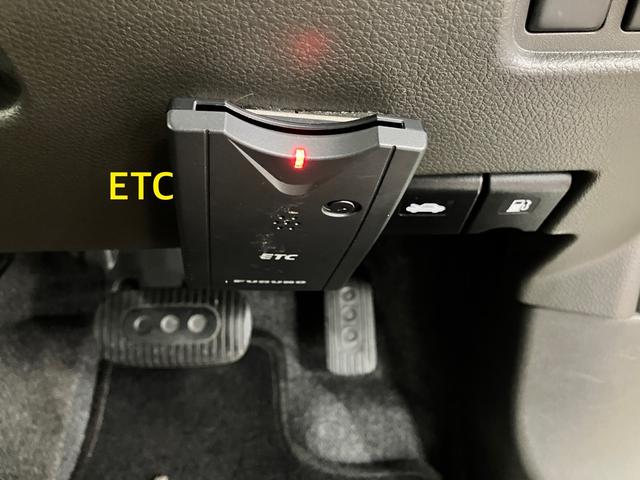 キューブ １５Ｘ　Ｍセレクション　ｃａｒｒｏｚｚｅｒｉａナビ　ＴＶ　Ｂｌｕｅｔｏｏｈ　ＥＴＣ　ベンチシート　プッシュスタート　スマートキー　ユーザー買取　禁煙車（18枚目）
