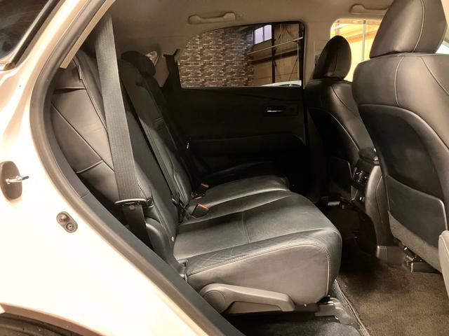 ＲＸ ＲＸ４５０ｈ　バージョンＬ　純正ナビ　ＴＶ　ビルトインＥＴＣ　バックカメラ　クルーズコントロール　ベンチレーション　シートヒーター　運転席・助手席パワーシート　パワーバックドア　ブラックレザーシート（9枚目）