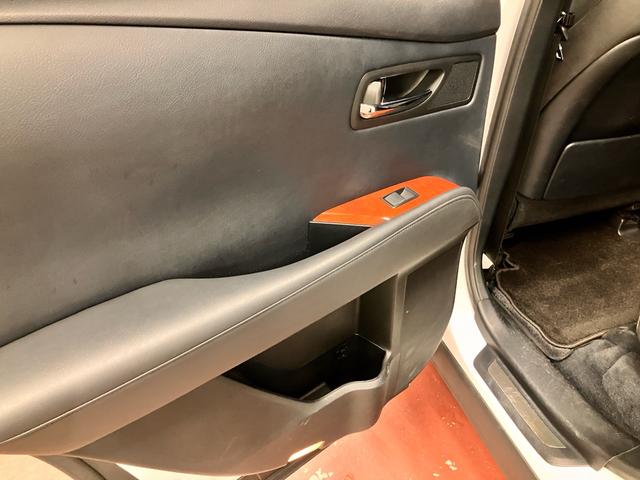 ＲＸ ＲＸ４５０ｈ　バージョンＬ　純正ナビ　ＴＶ　ビルトインＥＴＣ　バックカメラ　クルーズコントロール　ベンチレーション　シートヒーター　運転席・助手席パワーシート　パワーバックドア　ブラックレザーシート（55枚目）
