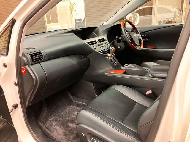 ＲＸ ＲＸ４５０ｈ　バージョンＬ　純正ナビ　ＴＶ　ビルトインＥＴＣ　バックカメラ　クルーズコントロール　ベンチレーション　シートヒーター　運転席・助手席パワーシート　パワーバックドア　ブラックレザーシート（56枚目）