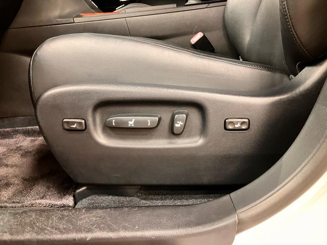 ＲＸ ＲＸ４５０ｈ　バージョンＬ　純正ナビ　ＴＶ　ビルトインＥＴＣ　バックカメラ　クルーズコントロール　ベンチレーション　シートヒーター　運転席・助手席パワーシート　パワーバックドア　ブラックレザーシート（58枚目）