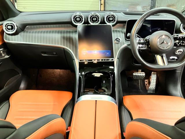 ＧＬＣ ＧＬＣ２２０ｄ　４マチック　ドライバーズパッケージ　ＡＭＧレザーエクスクルーシブＰＫＧ　パノラマサンルーフ　ブラック・ブラウンレザーシート　Ｂｕｒｍｅｓｔｅｒサウンド　純正ドライブレコーダー　ＥＴＣ　純正ナビ　フルセグＴＶ　ユーザー買取　スペアキー有（13枚目）