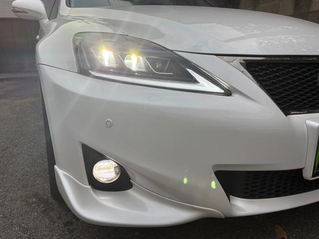 ＩＳ 　純正ナビ・ＴＶ・バックモニター・ＤＶＤチェンジャー・レザーシート・サンルーフ・ツィーター・ドラレコ・社外ヘッドライト・フォッグランプ・ローダウン・社外１９インチアルミ・ＥＴＣ（20枚目）