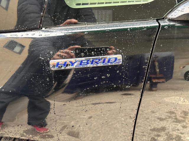 フィットハイブリッド ＲＳ　社外ナビ・フルセグＴＶ・バックカメラ・ビルトインＥＴＣ・前後ドライブレコーダー・キセノンヘッドライト・クルーズコントロール・オートライト・スマートキー２個・電動格納ミラーウィンカー・１５インチアルミ（12枚目）