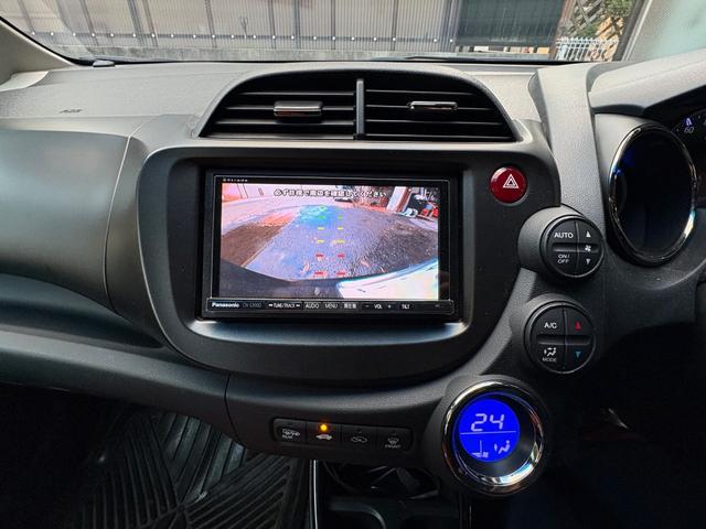 フィットハイブリッド ＲＳ　社外ナビ・フルセグＴＶ・バックカメラ・ビルトインＥＴＣ・前後ドライブレコーダー・キセノンヘッドライト・クルーズコントロール・オートライト・スマートキー２個・電動格納ミラーウィンカー・１５インチアルミ（22枚目）