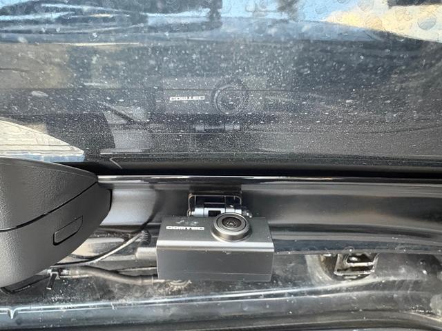 フィットハイブリッド ＲＳ　社外ナビ・フルセグＴＶ・バックカメラ・ビルトインＥＴＣ・前後ドライブレコーダー・キセノンヘッドライト・クルーズコントロール・オートライト・スマートキー２個・電動格納ミラーウィンカー・１５インチアルミ（24枚目）