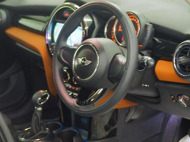 クーパー セブン限定車 F55 コンフォートアクセス(2枚目)