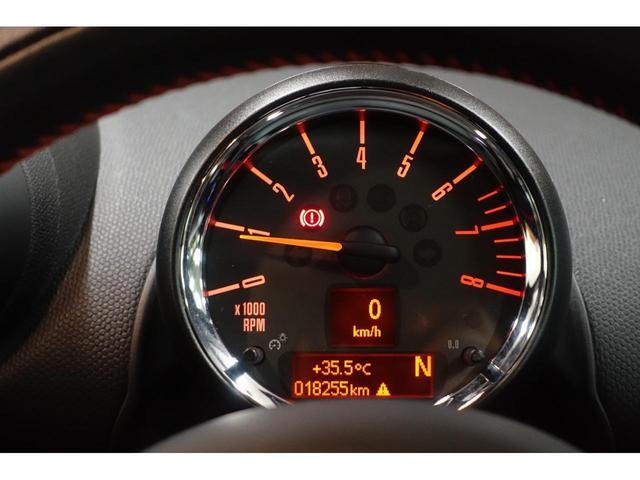 ジョンクーパーワークス クロスオーバー ミニ・クーパー中古車 当店認定中古車 社外SDナビ DVD 地デジ Bluetooth ブラックレザーシート シートヒーター ブラックインナーヘッドライト オートクルーズ 距離19000キロ(26枚目)