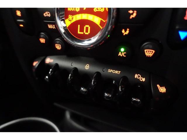 ジョンクーパーワークス クロスオーバー ミニ・クーパー中古車 当店認定中古車 社外SDナビ DVD 地デジ Bluetooth ブラックレザーシート シートヒーター ブラックインナーヘッドライト オートクルーズ 距離19000キロ(34枚目)
