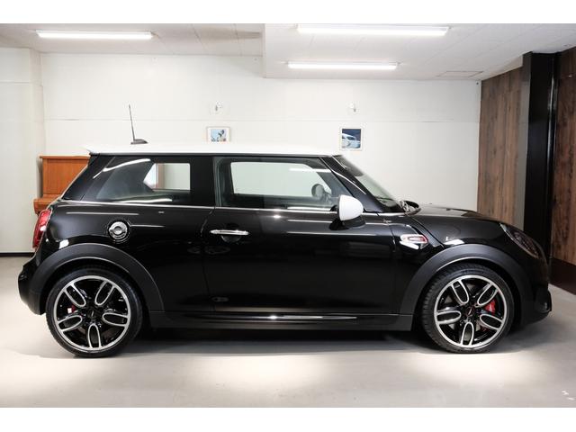 ジョンクーパーワークス ミニ・クーパー中古車 ジョンクーパーワークス ユーザー買い取り サブコン ヘッドアップディスプレイ アダプティブクルーズ 禁煙 Bluetooth接続 スマートキー 記録簿 ETC2.0(6枚目)