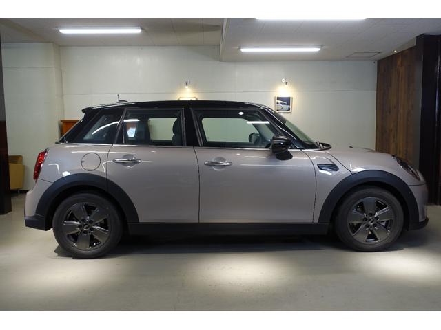 ＭＩＮＩ ＭＩＮＩ クーパーＤ クラシック トリム バックカメラの中古車｜グーネット中古車