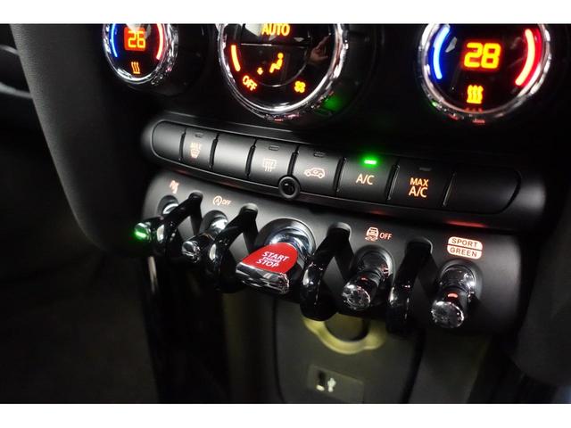ジョンクーパーワークス ミニ クーパー中古車 ナビ バックカメラ ジオミックエアロボディキット リアウイング ETC 18インチホイール ジオミックダウンサス ハーマンカードンオーディオ ジオミックマフラー(50枚目)