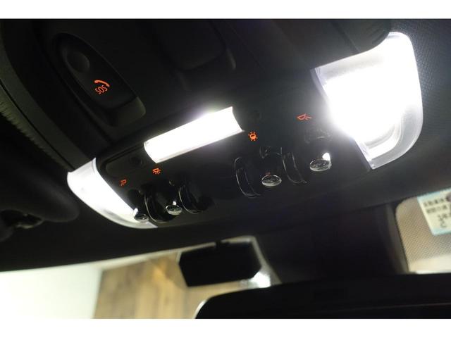 ジョンクーパーワークス ミニ クーパー中古車 ナビ バックカメラ ジオミックエアロボディキット リアウイング ETC 18インチホイール ジオミックダウンサス ハーマンカードンオーディオ ジオミックマフラー(68枚目)