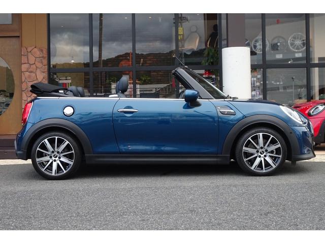 ＭＩＮＩ クーパーＳ　コンバーチブルサイドウォークエディション　全国対応６ヶ月保証付き　後期型　ＬＣＩ２　ディープラグナブルー　タッチスクリーン　ワイヤレスチャージャー　バックカメラ　前後ソナー　アクティブクルーズコントロール　シートヒーター　ドライビングモード（15枚目）