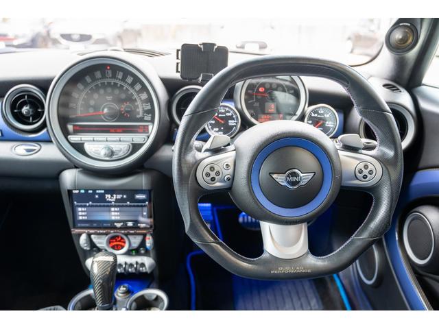 ＭＩＮＩ クーパーＳ　ライトニングブルー　カスタム済み　ＷＯＲＫ１８インチホイール　ＢＬＩＴＺ車高調　社外マフラー　社外インテーク　ガルビノエアロ　カスタムオーディオ　社外ナビ　レカロシート　追加メーター　ＪＣＷブレーキ（37枚目）