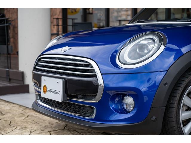 ＭＩＮＩ クーパー　コンバーチブル　全国対応６ヶ月保証付き　スターライトブルー　純正ナビ　ヒートシーター　レザーシート　タッチパネル　バックカメラ　パーキングセンサー　ＭＩＮＩＹｏｕｒｓ　ソフトトップ　コンフォートアクセス（20枚目）