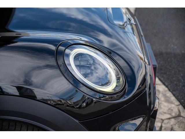 ＭＩＮＩ ジョンクーパーワークス　エッセンシャル・トリム　ジョンクーパーワークス　ミッドナイトブラック　全国対応６ヶ月保証　タッチディスプレイ　純正ナビ　純正Ｂカメラ　ヘッドアップディスプレイ　ドライビングモード　低ダストパッド　インテリジェントセーフティー（16枚目）